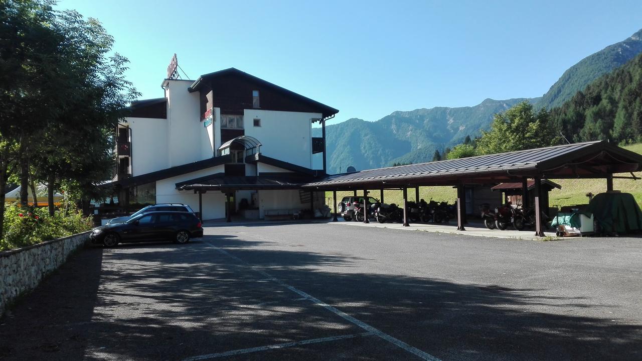 Hotel Davost Forni di Sopra Exterior foto